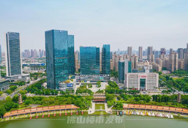 320平熊猫户型上新！灯湖终极改善入场券等到了！(图3)