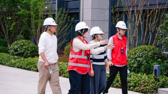 全过程实探！市中心高端盘工地开放日业主好评如潮！(图2)