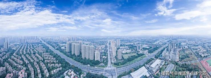 成都看房【大华湖畔里】实景探访_K8国际入口踩盘报告_户型解析_售楼处电话(图6)