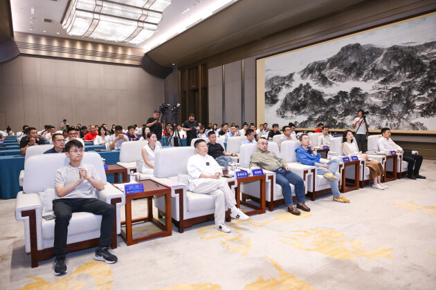 重磅祝贺又觅瓷砖•岩板再荣获“消费者喜爱十大品牌”殊荣！(图2)