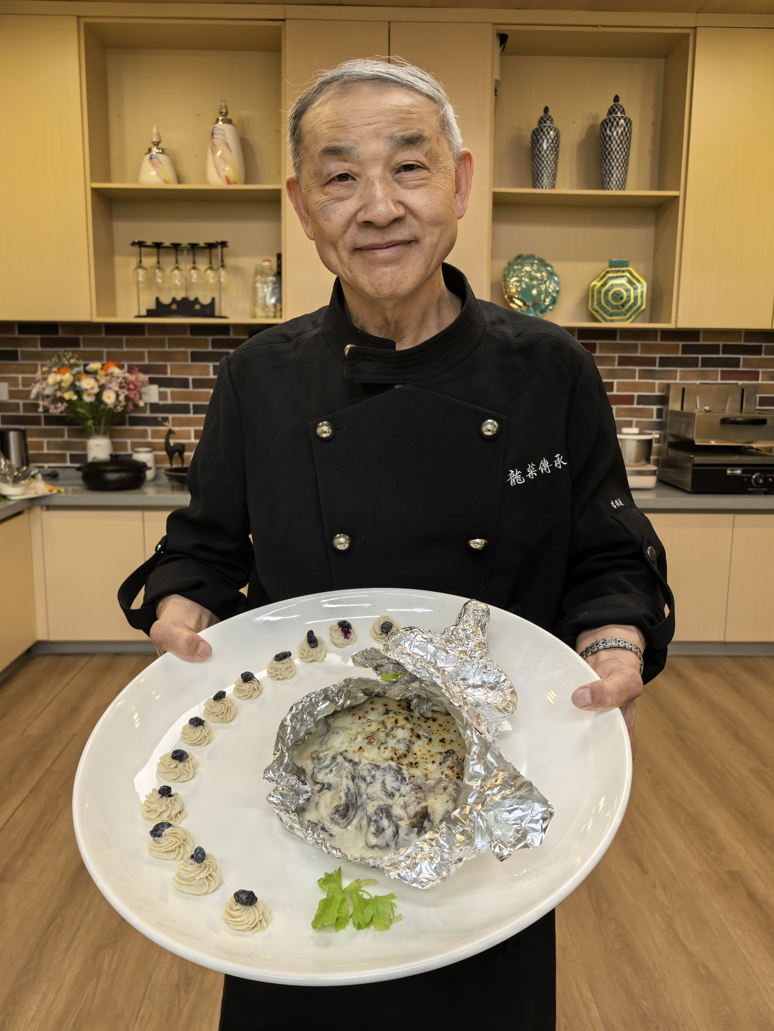 “黑土优品”请您细品｜奶汁牛肉：西风中韵一品牛(图2)
