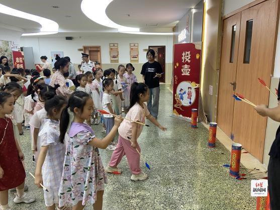 “校社共建·怡然盛兴”成都高新区盛兴社区举行中秋民俗进校园活动凯发国际首页(图4)