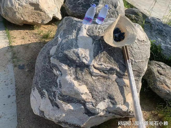 凯发国际泰山石造景：小院中的简约雅致设计哲学自然泰山石原石实拍分享(图1)