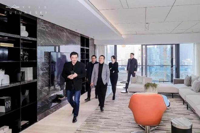 凯发国际郑州未来天奕盛大交付遍阅人间繁华聚焦归家时刻！(图2)