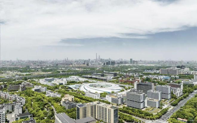 国贸中国铁建·西派海上认筹现场人头攒动西派海上客户认筹火爆(图3)