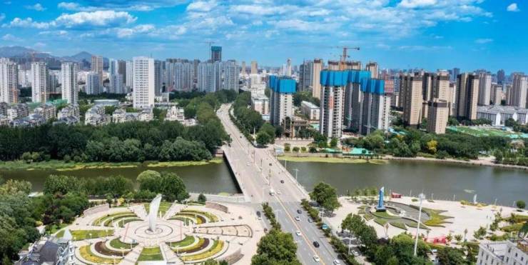 中国超级豪宅市场前沿战报!内地有钱人买爆鼎豪!(图7)