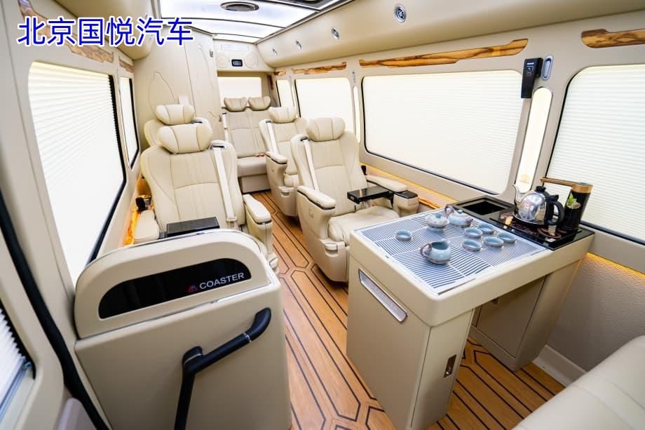 丰田考斯特10座版菏泽落地多少钱(图3)